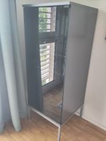 Vitrinenschrank grau