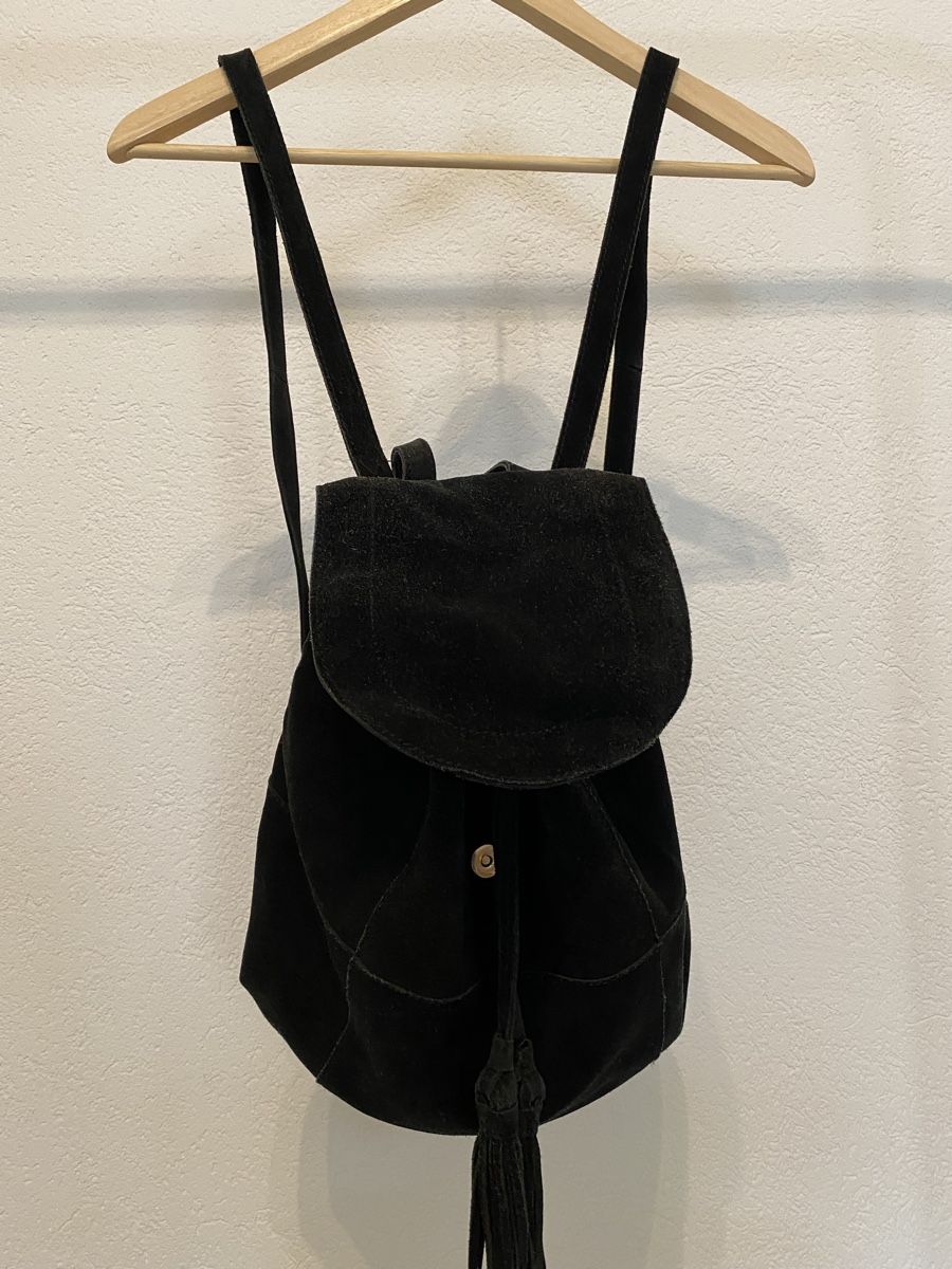 Zara Rucksäcke: Wildleder Rucksack schwarz – Gebraucht aus Wetzikon ZH von purple_44