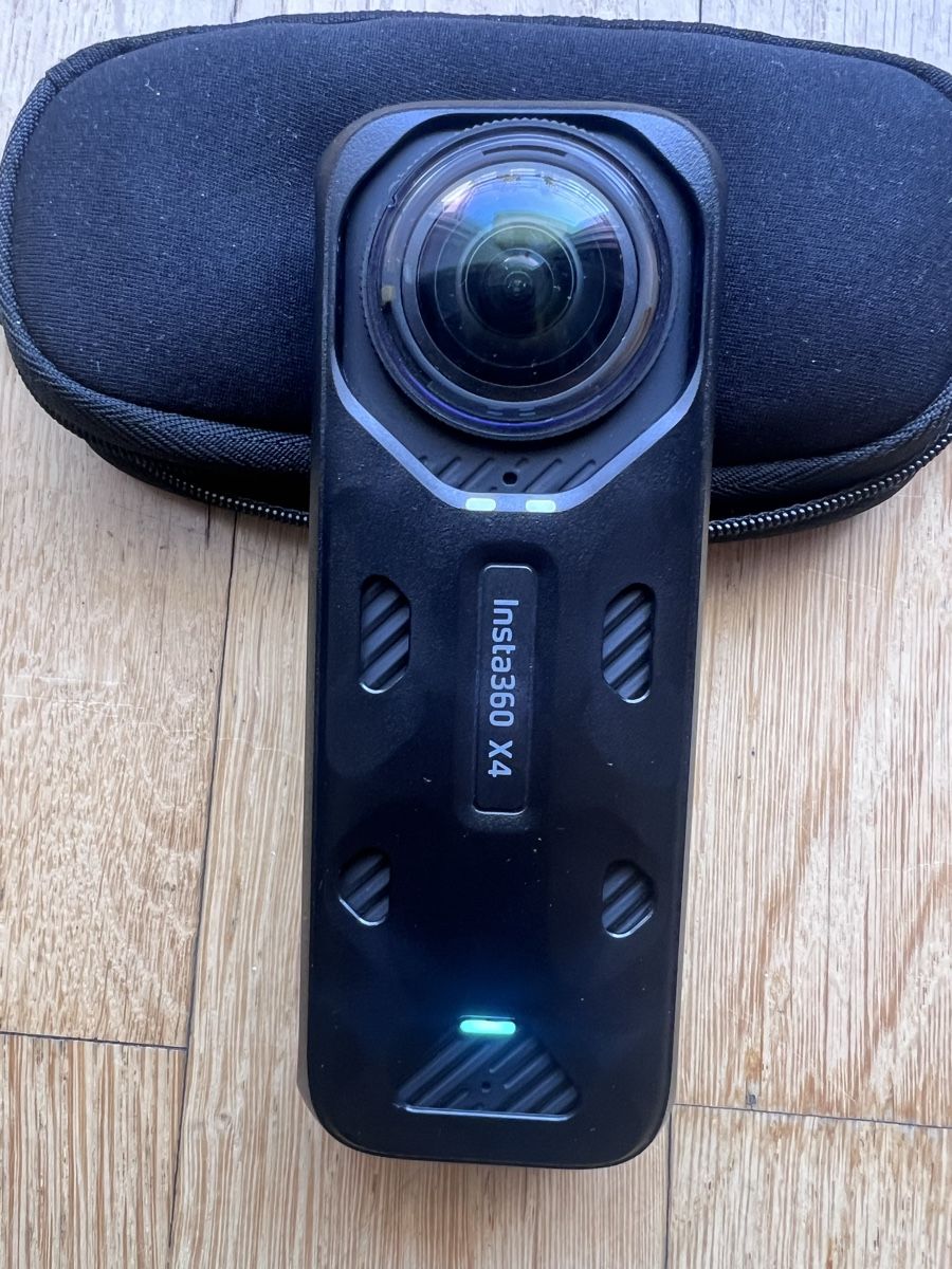 Insta360 Action Cam: Insta360 X4 Bundle – Mint Condition + 2x Invisible Selfie St – Neu (gemäss Beschreibung) aus Zürich von Gemstone