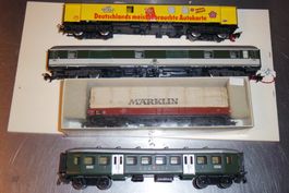 MÄRKLIN     °°° 4 WAGONS  EN BLOC °°°