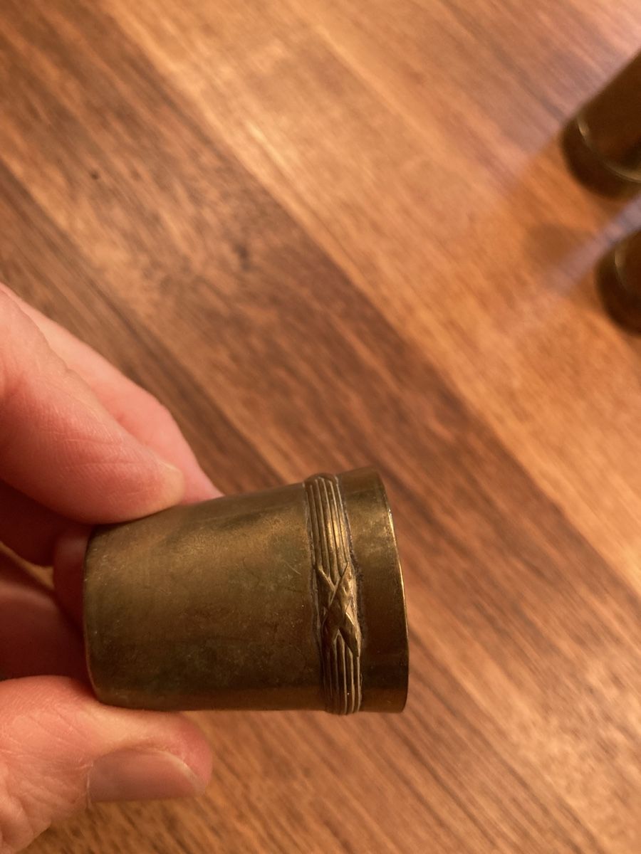 Caraffe: Antike Karaffe 6 Messing Becher – Usato da Kesswil venduto da Branca-01 7