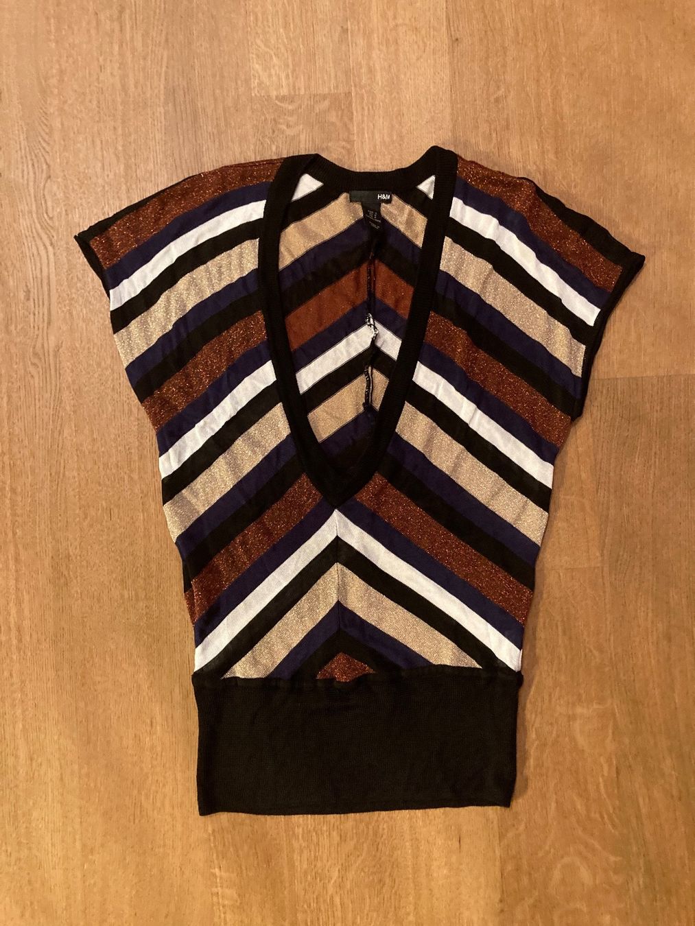 H&M Tops: H&M Top – Gebraucht aus Zürich von san_qzr2