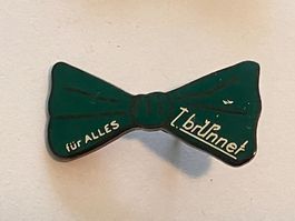 1 Pin T. Brunnet für alles - Fliege