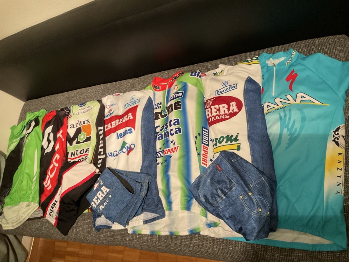 Maillots de corps & Pantalons: Velokleiderpaket 10 Teile – D'occasion à Magden par Karo129