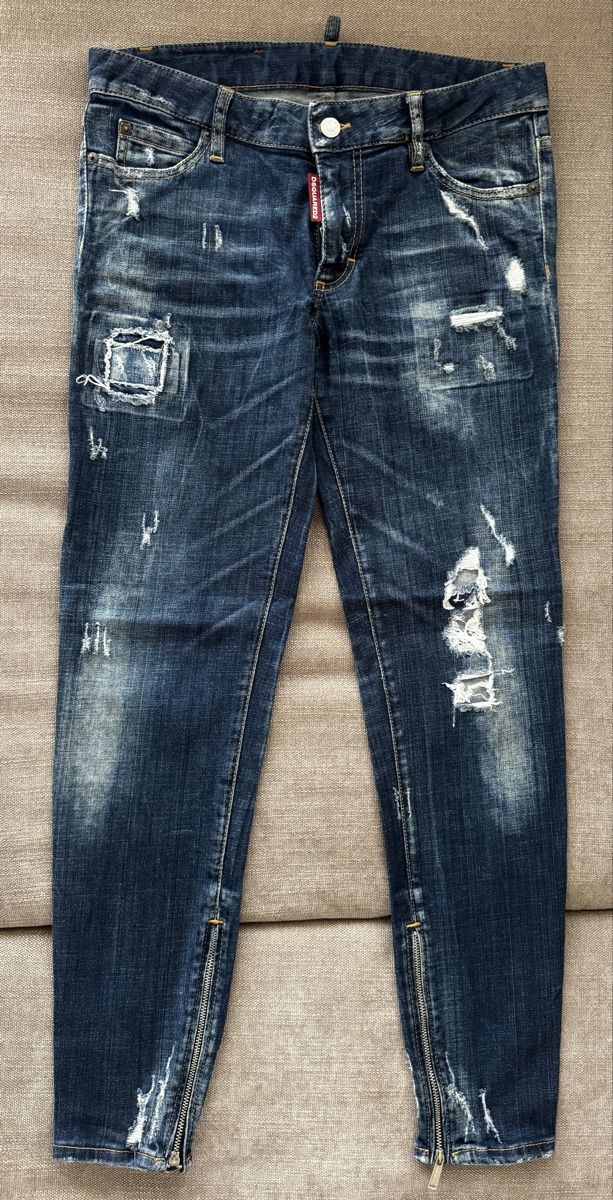 Dsquared2 Jeans: Dsquared2 Jeans - Size 42 - Stylish Distressed Look, Cool St – Nuovo (secondo la descrizione) da Wallisellen venduto da Corinne.- 5