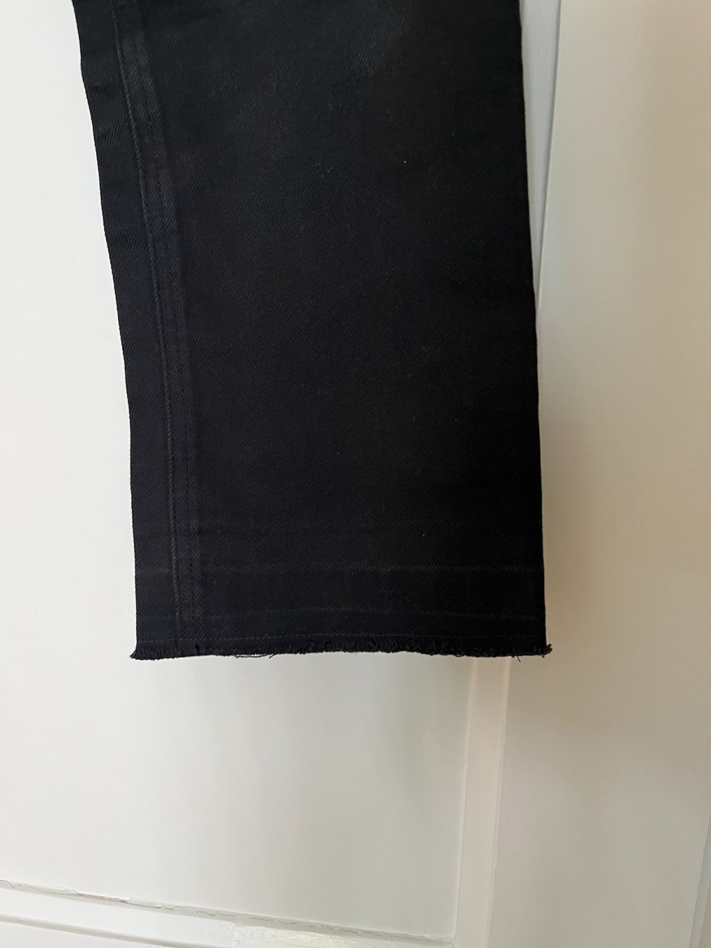 Celine Jeans: CELINE SLIM STRAIGHT DENIM BLACK – Usato da Zürich venduto da Ankawhi 1