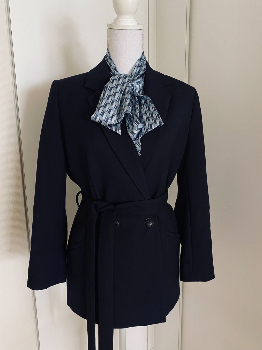 Tommy Hilfiger Giacche: TOMMY HILFIGER, Blazer, Blau, 38, NP 219 – Usato da Gunten venduto da divertimenti 1