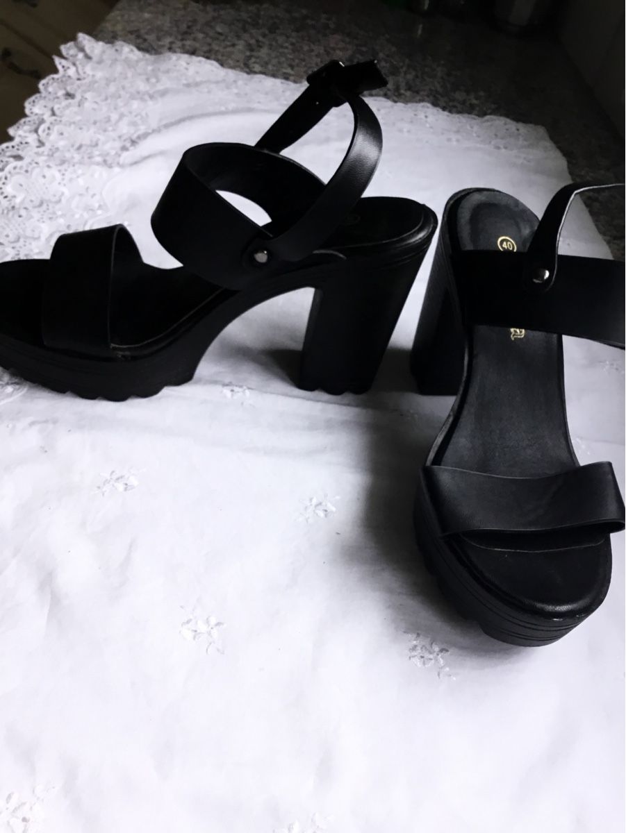 Scarpe da donna: Sandalen schwarz – Nuovo (secondo la descrizione) da Uitikon-Waldegg venduto da Dmelchionna 1