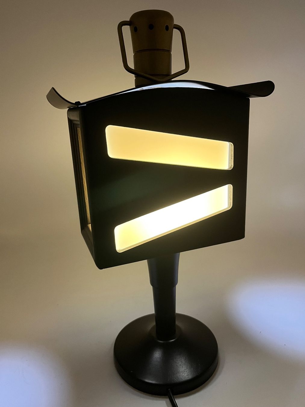 Lampade: Lampe Veilleuse Noire En Bois – Nuovo (secondo la descrizione) da Genève venduto da Eric1823