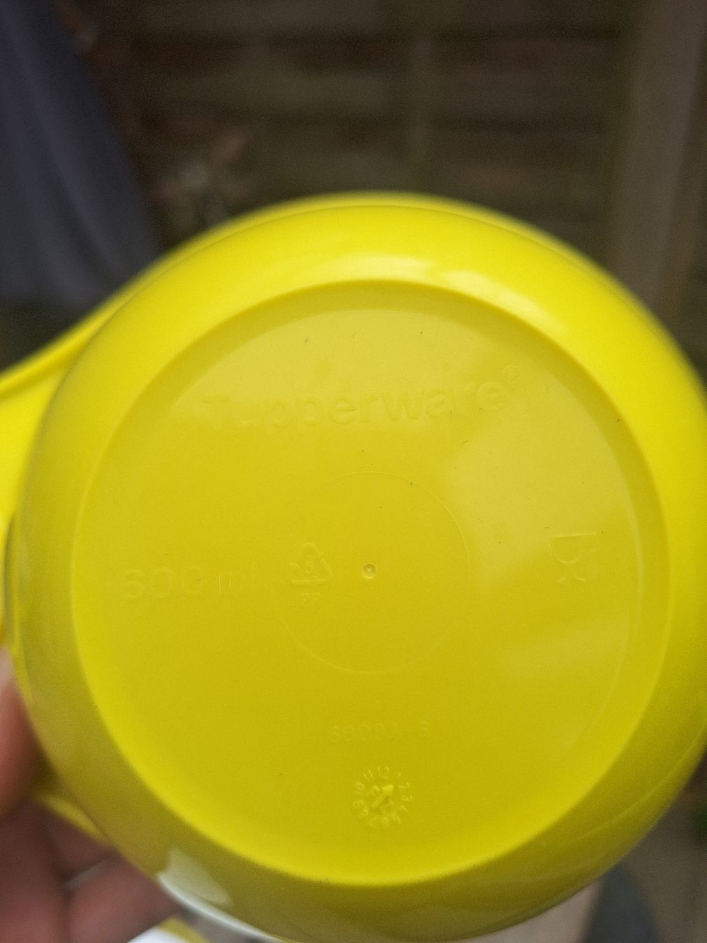 Tupperware Contenitori & Simili: Tupperware Gefäss 600ml mit Deckel - 3 Stk. – Nuovo (secondo la descrizione) da Aarau venduto da Chillkrot 3