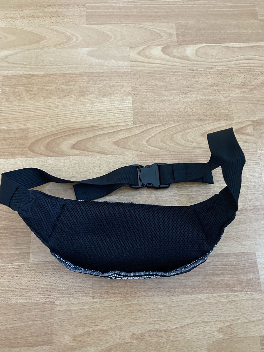 Dakine Sacs: Bauchtasche – D'occasion à Boll par schueleli 1