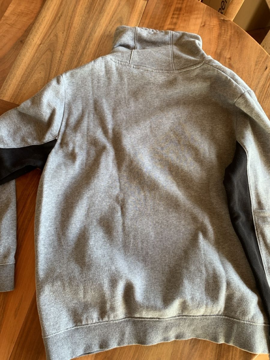 Maglioni & Felpe: Herrenpullover mit Kragen Baumwolle/Polyester Grau-Schwarz – Usato da Meilen venduto da Flockenwirbel 3