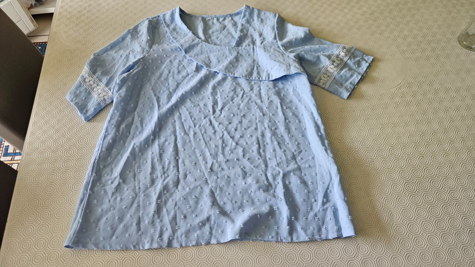 Camicette: Blusa azzurra poliestere tg.L – Usato da Melano venduto da H-Sara