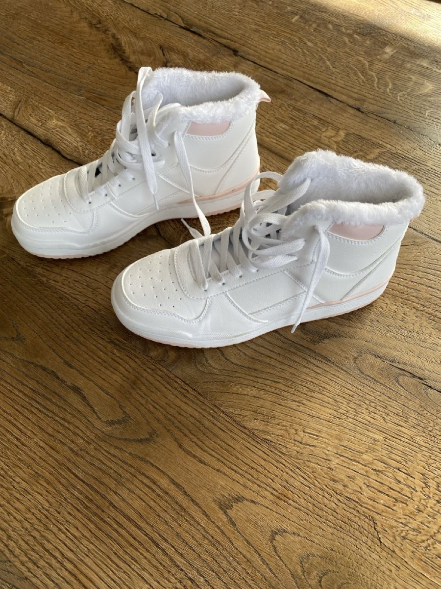Scarpe da donna: Damenschuhe Vty – Usato da Freienbach venduto da LlIiNnUuSs
