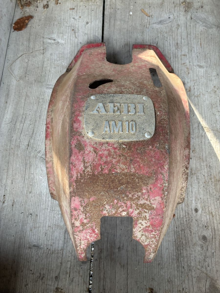 Aebi Autres accessoires p. véhicule: AEBI AM10 Verkleidungsteil gebraucht – D'occasion à Brienz BE par Spuele