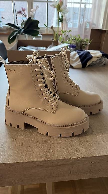 Tamaris Scarpe da donna: Boots Tamaris – Nuovo (secondo la descrizione) da Muttenz venduto da kim_6vx8