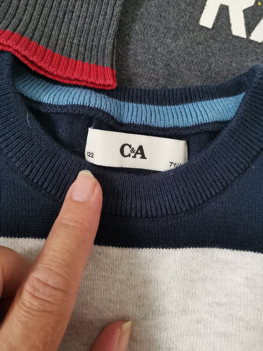 Pullover & Sweatshirts: 4 Pullover gr.116 – Gebraucht aus Unterentfelden von Panda-87 2