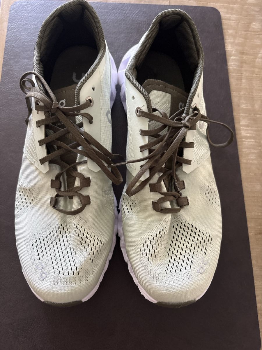 Damenschuhe: On Cloud Damen Laufschuhe Grösse 43 hellgrün – Neu (gemäss Beschreibung) aus Rüthi (Rheintal) von MissCasanova
