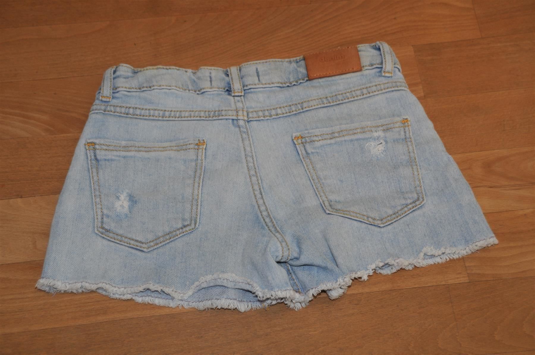 Zara Pantaloni: ZARA - kurze Jeans Hose, Gr. 134 – Usato da Winterthur venduto da Schwestere 1
