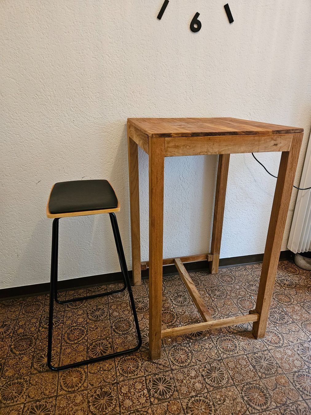 Tavoli: Garten Bar Tisch Holz – Usato da Zürich venduto da phiichay 3