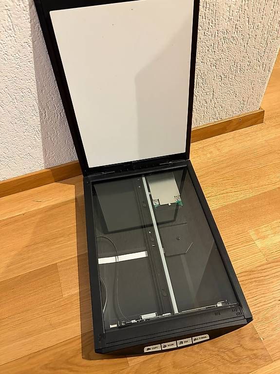 Scanner: Scanner CanonScan Lide 100 – Usato da Bassersdorf venduto da nelcoolg 1