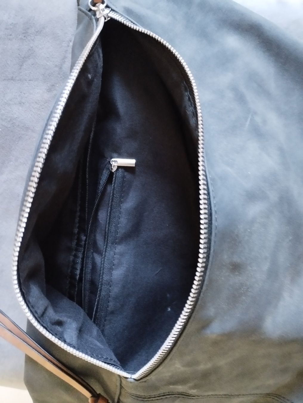 Taschen für Damen: Grosse Bauchtasche – Gebraucht aus Zollikofen von zr65 3