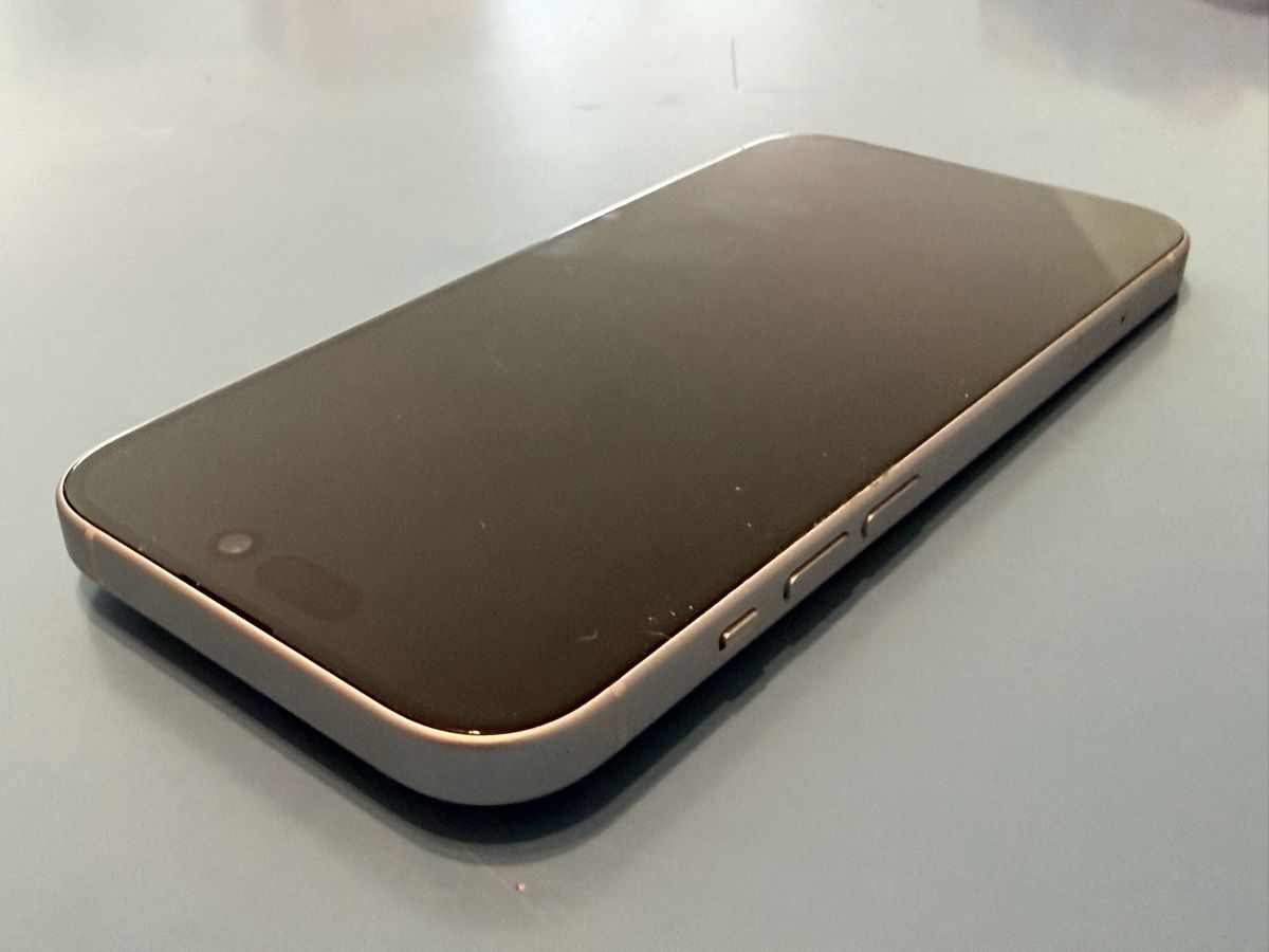 Apple Telefoni cellulari / Smartphones: iPhone 15 / weiss / 82% / 128 GB – Usato da Uerzlikon venduto da traumzentrale 6