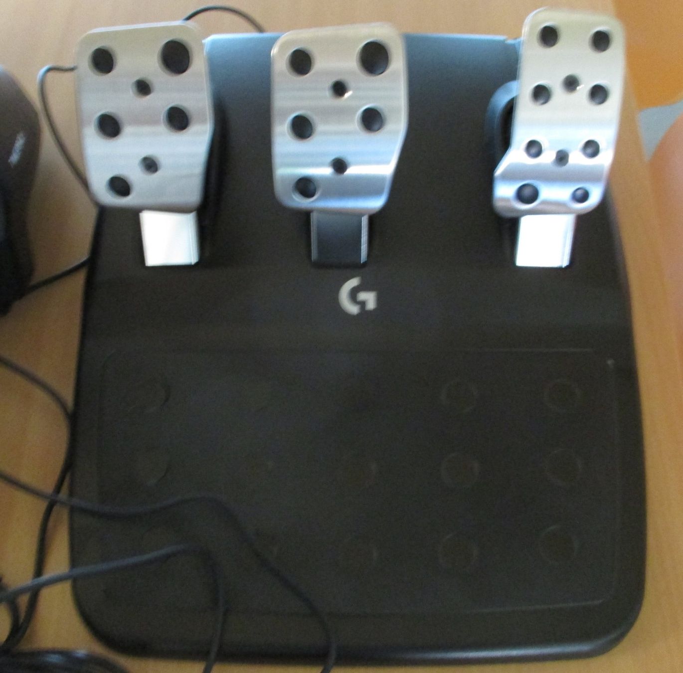 Logitech Controller: Logitech G923 Trueforce, Racing Wheel and Pedals, PC PS4 PS5 – Neu (gemäss Beschreibung) aus Montlingen von Mabesi 2