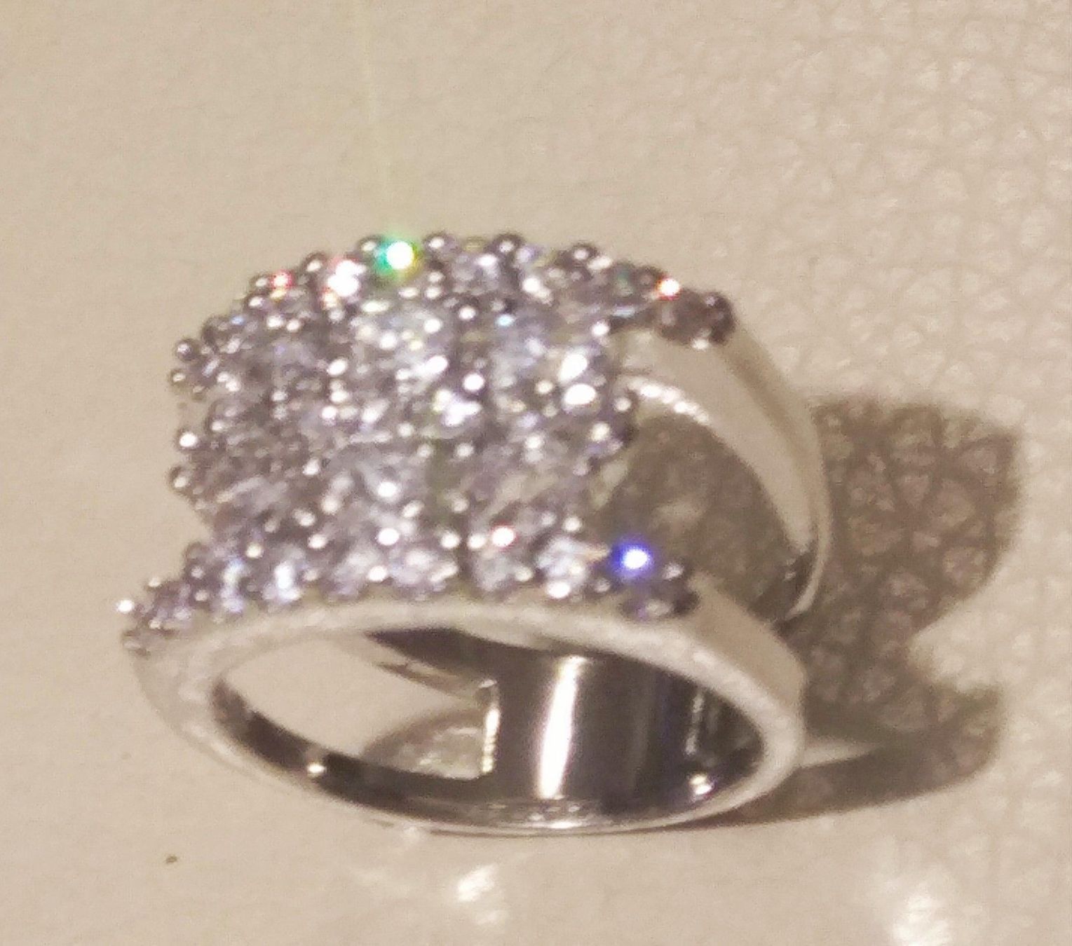 Anelli: Traumring mit Strass Steinen Gr. 52 – Nuovo e nell'imballaggio originale da Münchenbuchsee venduto da Daniel0133 1