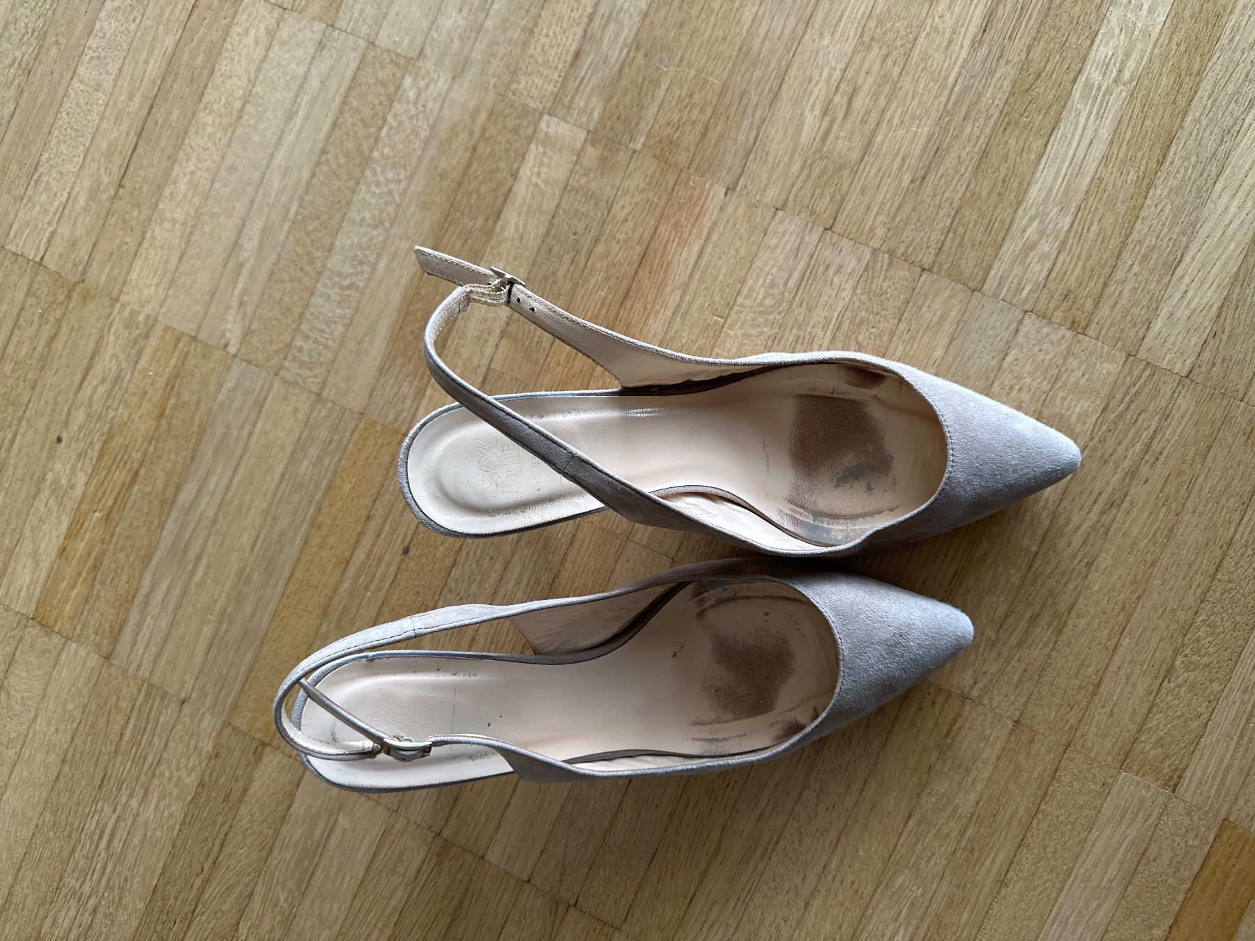 Scarpe da donna: Sandalen, beige – Nuovo (secondo la descrizione) da Dübendorf venduto da Bella1177 4