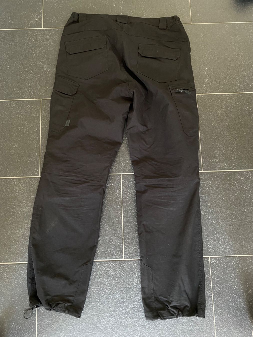 Pantaloni: TOE Hose – Usato da Lützelflüh-Goldb venduto da flu_q9tg 2