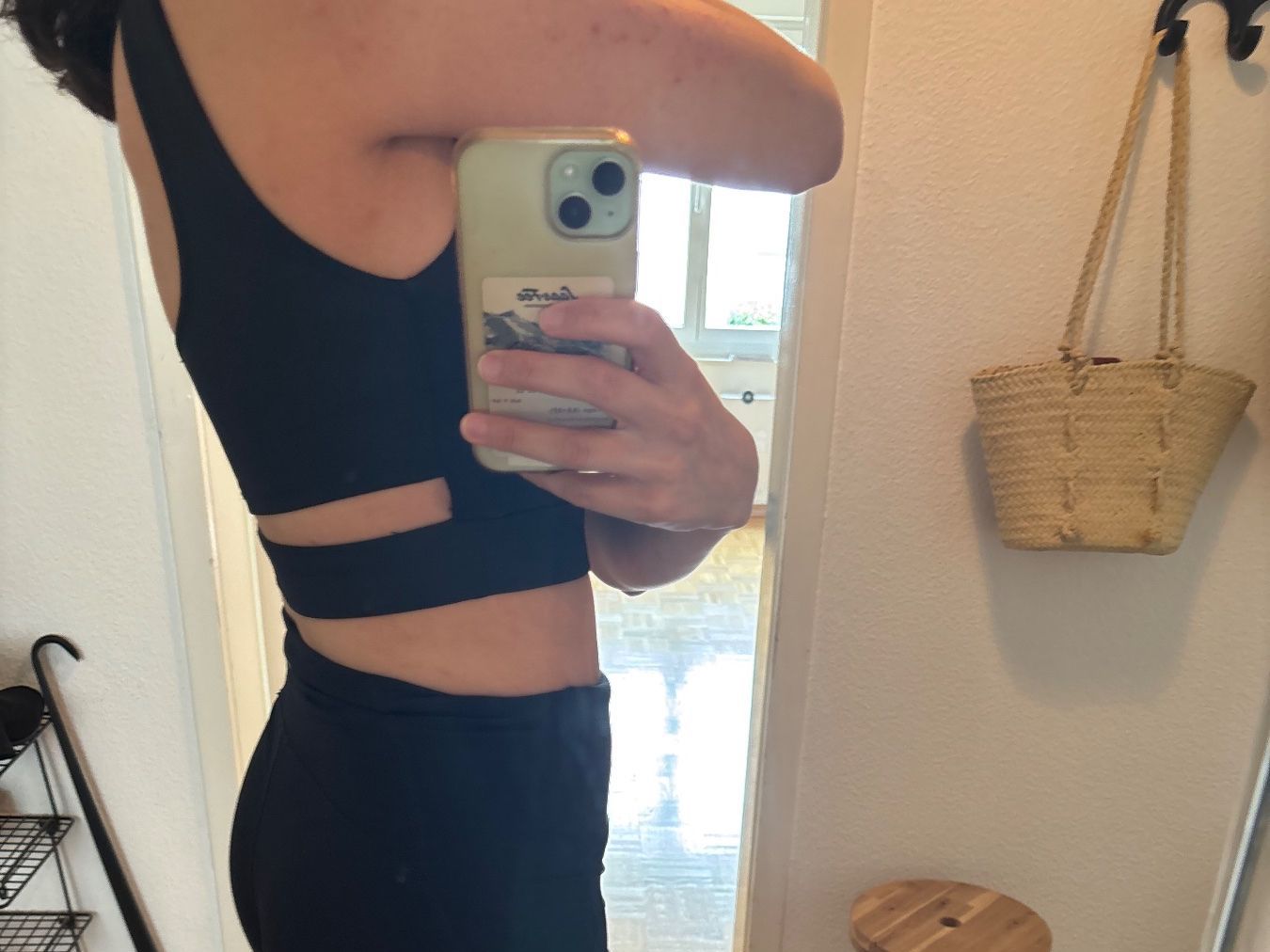 Top: Crop Top von Gina Tricot – Nuovo (secondo la descrizione) da Zürich venduto da nnsn 4