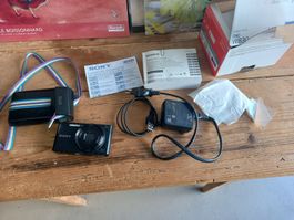 Digitalkamera Sony Cyber-shot DSC-W830 mit 32gb mit OVP