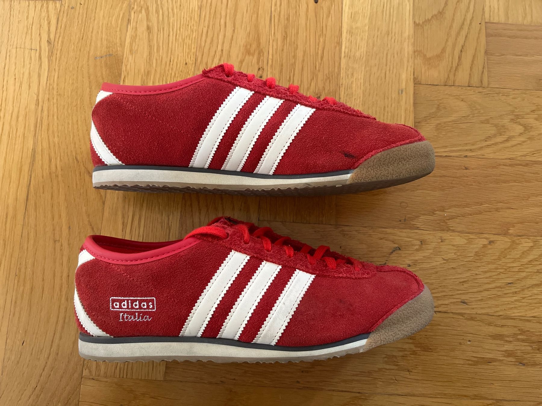 Adidas Scarpe da donna: Wunderschöne Adidas Italia Gr 38 – Usato da Zürich venduto da Joining_pisces