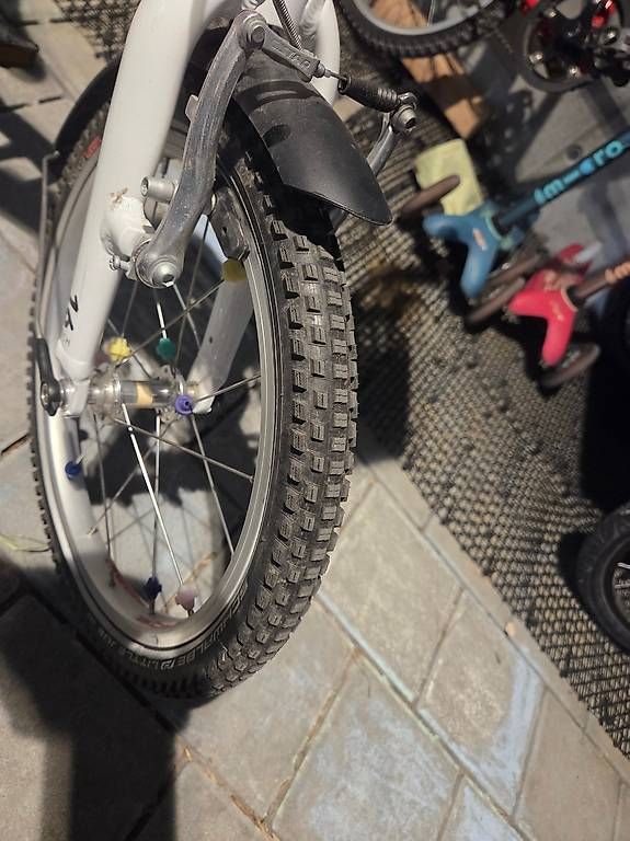 Biciclette: woom 3 rot mit Zubehör  – Usato da Rieden SG venduto da Yogu 3
