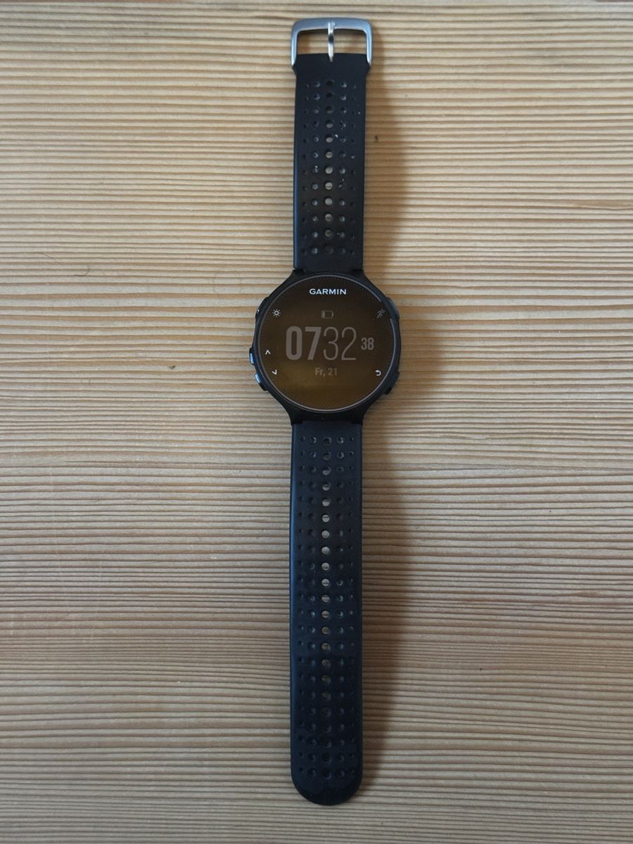Garmin Smartwatch: Garmin Forerunner 235 inkl. OVP – D'occasion à Russikon par TCE_9 1