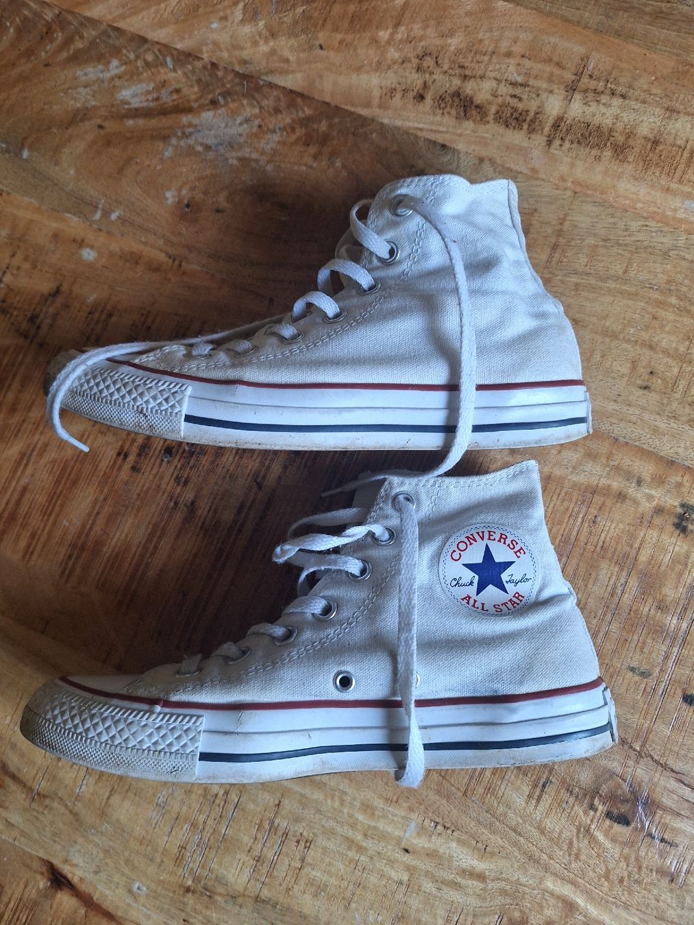 Converse Herrenschuhe: Converse All Star Chuck Taylor Grösse 37.5  – Gebraucht aus Aarau von Chillkrot