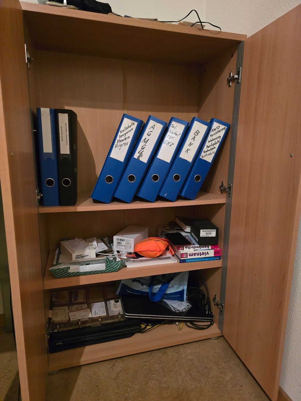 Armadi: Holzschrank – Usato da Bülach venduto da Resch07 1