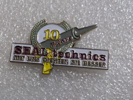 Ansteckpin 255: SEAL Technics