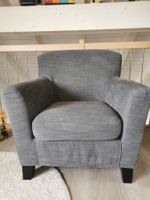 Grauer Sessel / Stuhl – bequem, gepflegt