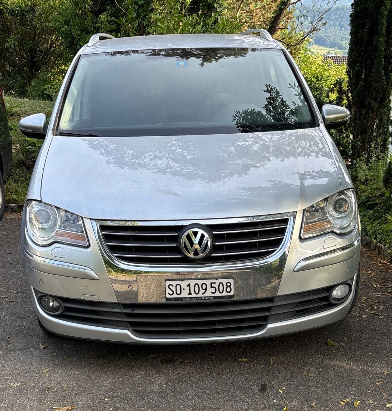 VW Automobili: VW Touran 1.4  silber 5 Plätzer – Usato da Breitenbach venduto da mir_51