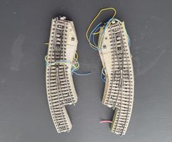 2 Paar Märklin Bogenweiche, H0, M-Gleis, elektrisch
