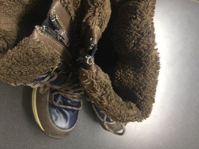 Scarpe per ragazze: Winter Stiefel Mädchen Grösse 33 – Usato da Emmen venduto da Aribini 5