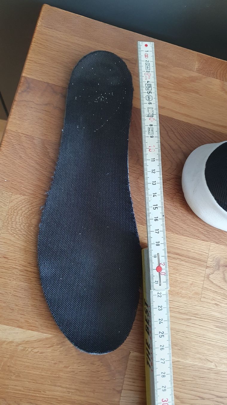 Nike Damenschuhe: Nike Turnschuhe schwarz Grösse 41 Top – Gebraucht aus Laufenburg von megane1959 4