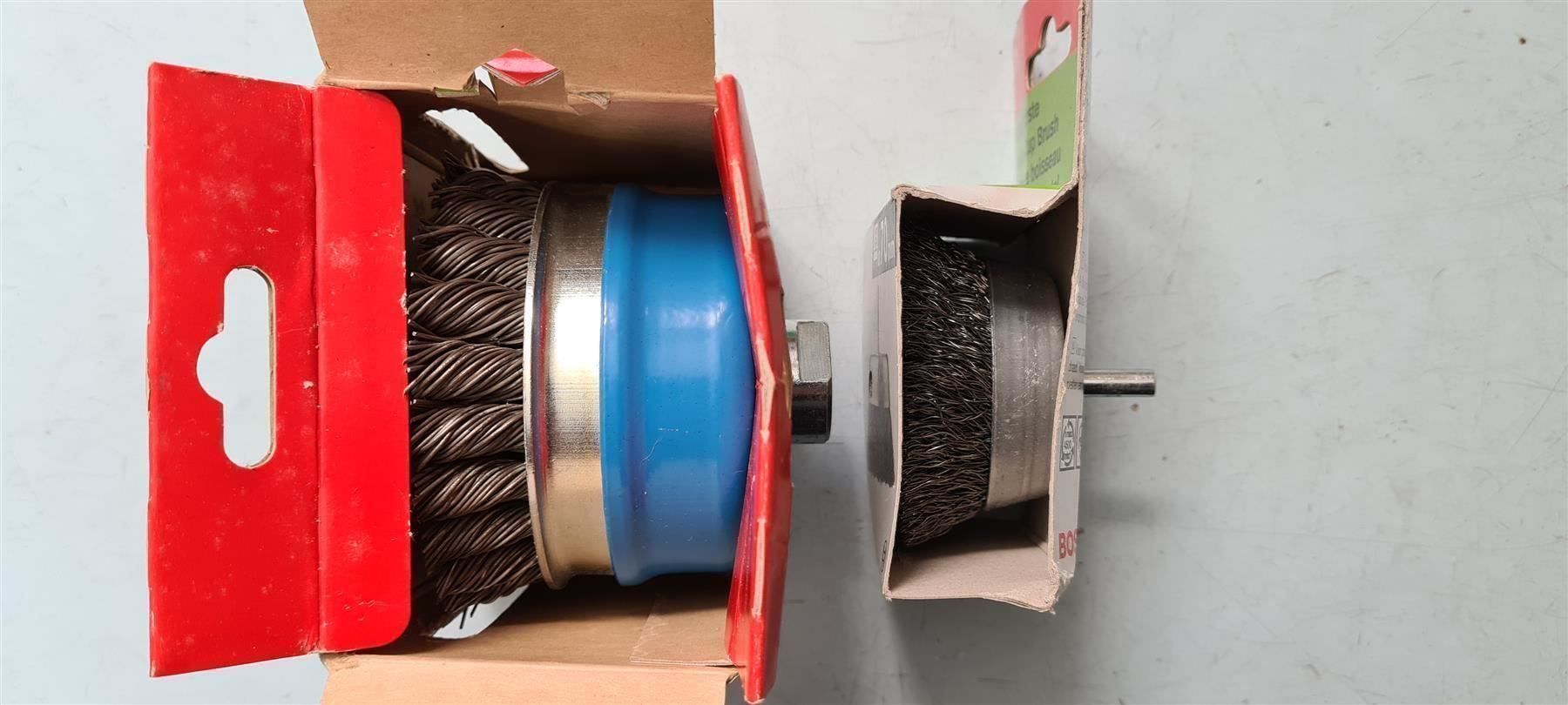 Tutti gli attrezzi: ***** 2x brosses boisseau neuves – Nuovo e nell'imballaggio originale da Villaz-St-Pierre venduto da Ubid 1