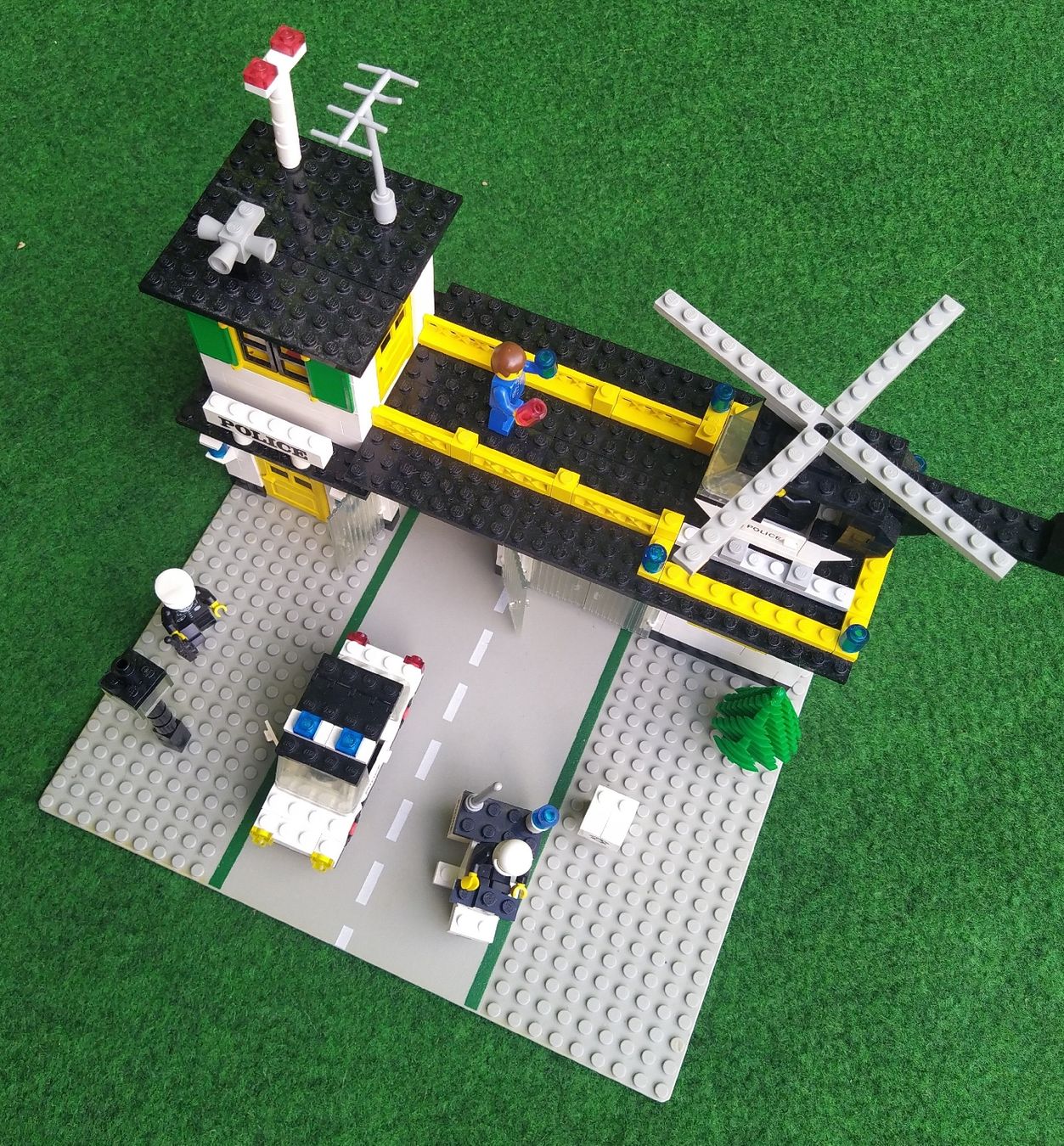 Lego Spielzeuge: Lego Polizeistation 1979 – Gebraucht aus Langendorf von Laslo4 1