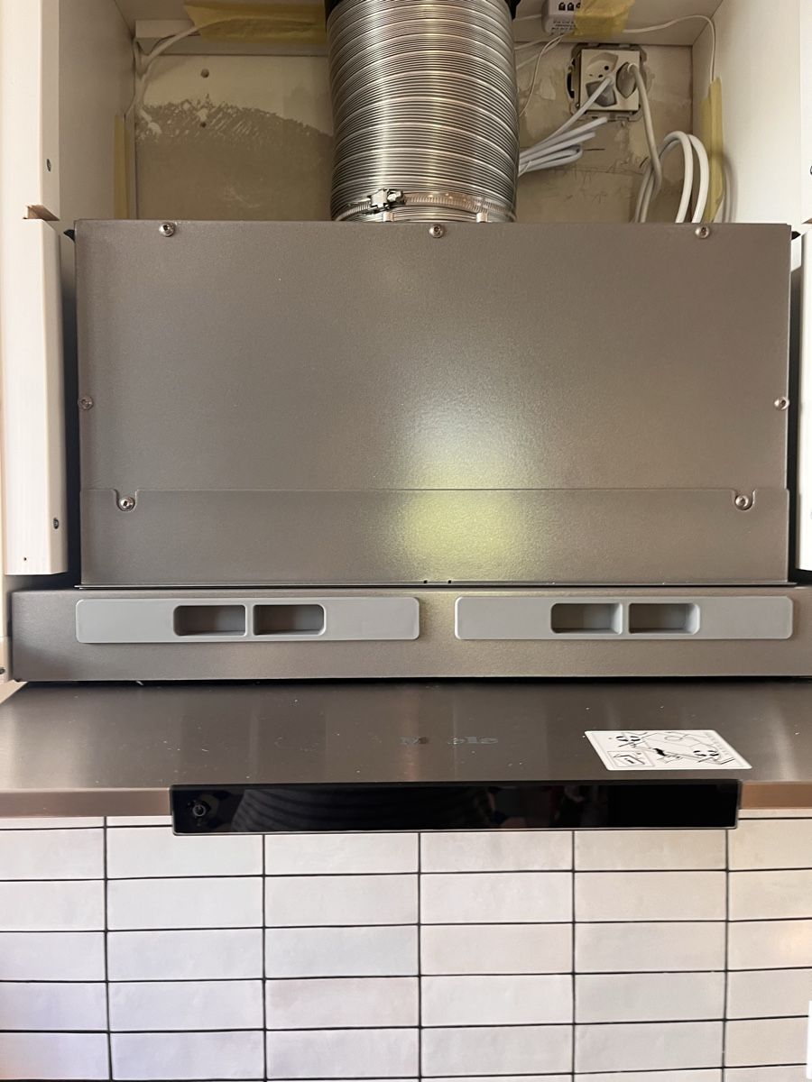 Miele Cappe di aspirazione: Dampfabzug Miele DAS8630 – Usato da Winterthur venduto da roman8045 2