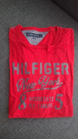 Tommy Hilfiger T-Shirt Rot Grösse XL mit Print guter Zustand