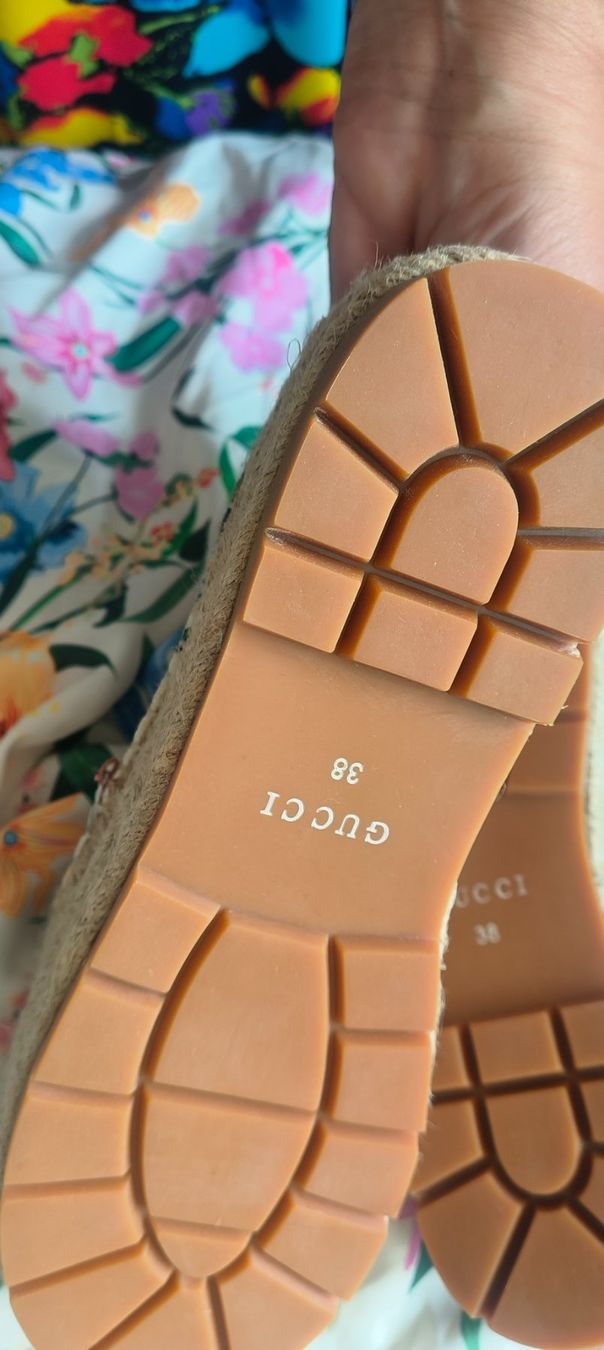 Scarpe da donna: Gucci Espadrilles – Usato da Beringen venduto da Holly.80 5