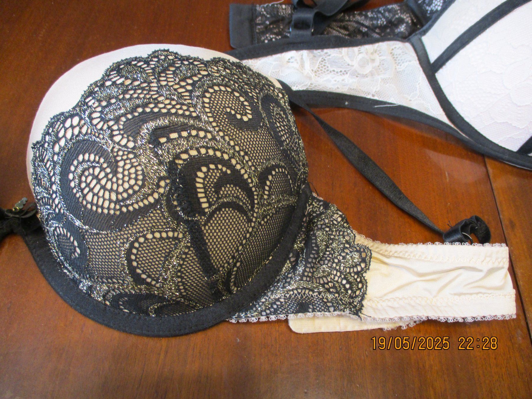 Altra biancheria intima: Neuer push up BH – Nuovo (secondo la descrizione) da Zürich venduto da elena_99 1